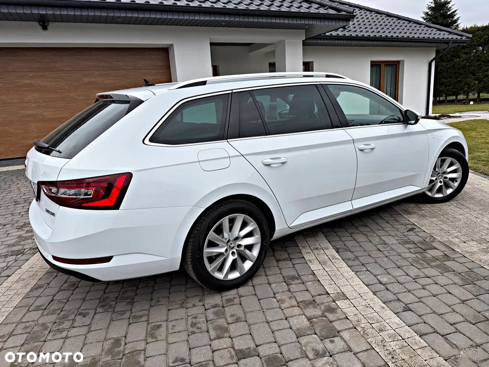 Skoda Superb 2.0 TDI DSG L&K - 14