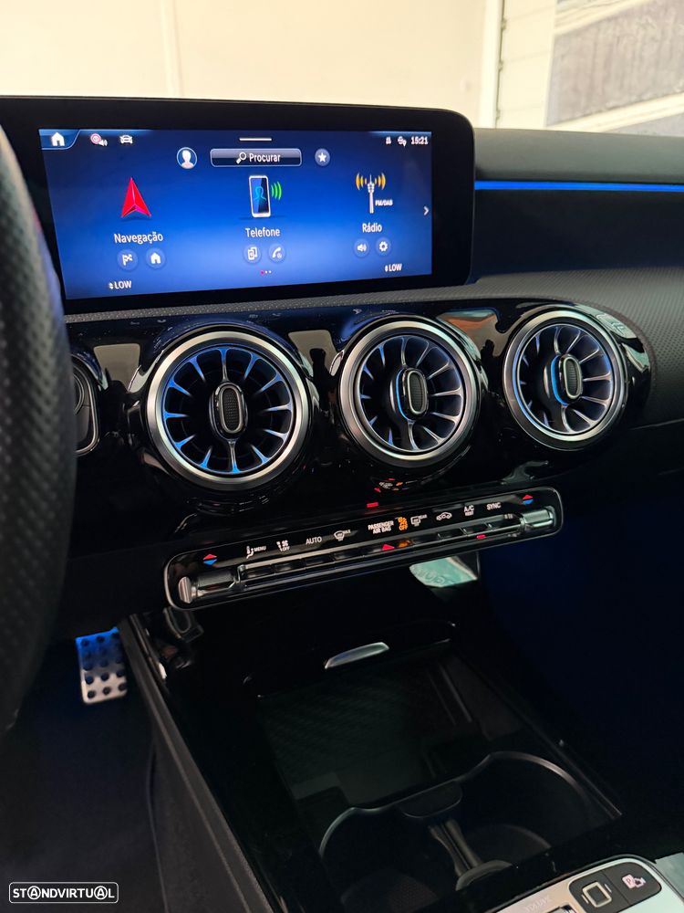 Mercedes-Benz A 200 d 8G-DCT AMG Line - 16