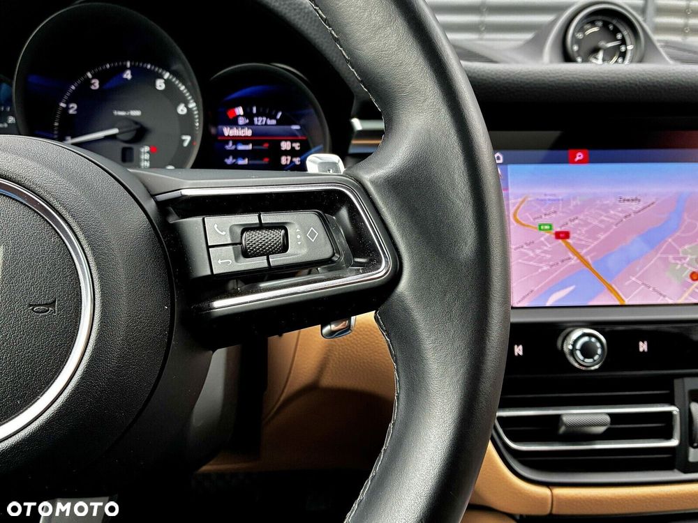 Porsche Macan - 22