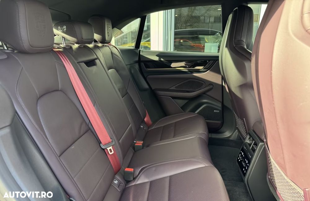 Porsche Macan 100 kWh - 21