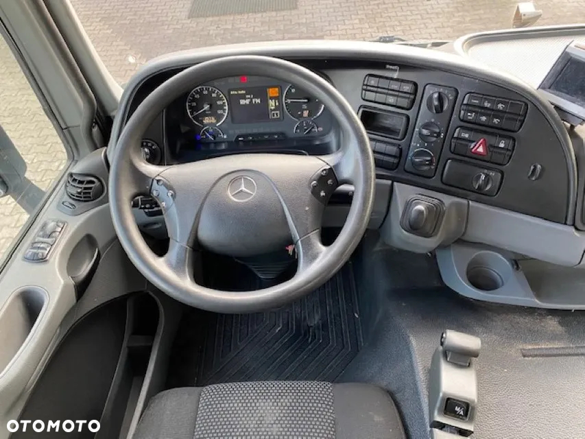 Mercedes-Benz Actros 1832 - 17