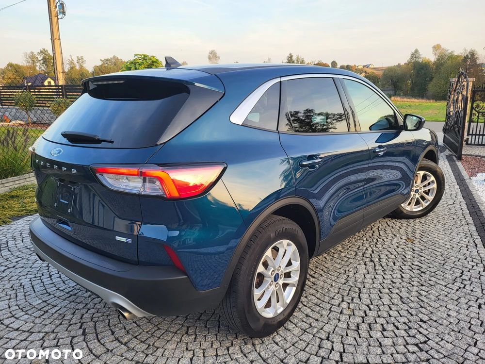 Ford Kuga - 26