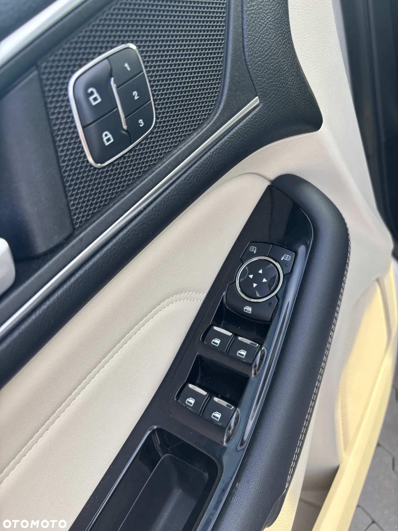 Ford Edge - 24