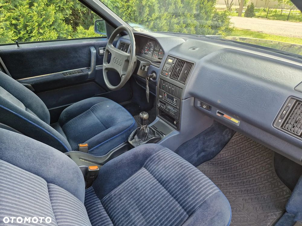 Audi 200 2.2 Turbo - 16