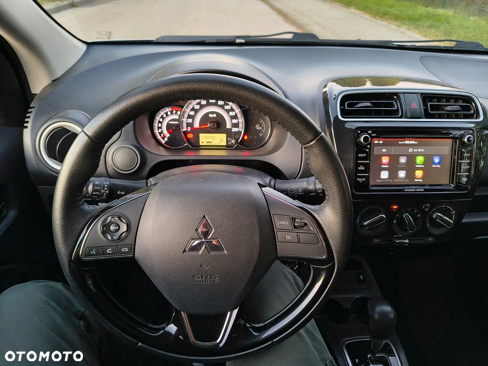 Mitsubishi Space Star 1.2 AS&G Invite CVT - 11