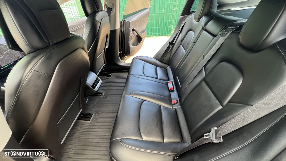 Tesla Model 3 Long-Range Dual Motor AWD - 36