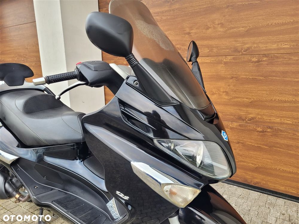 Piaggio Xevo - 3