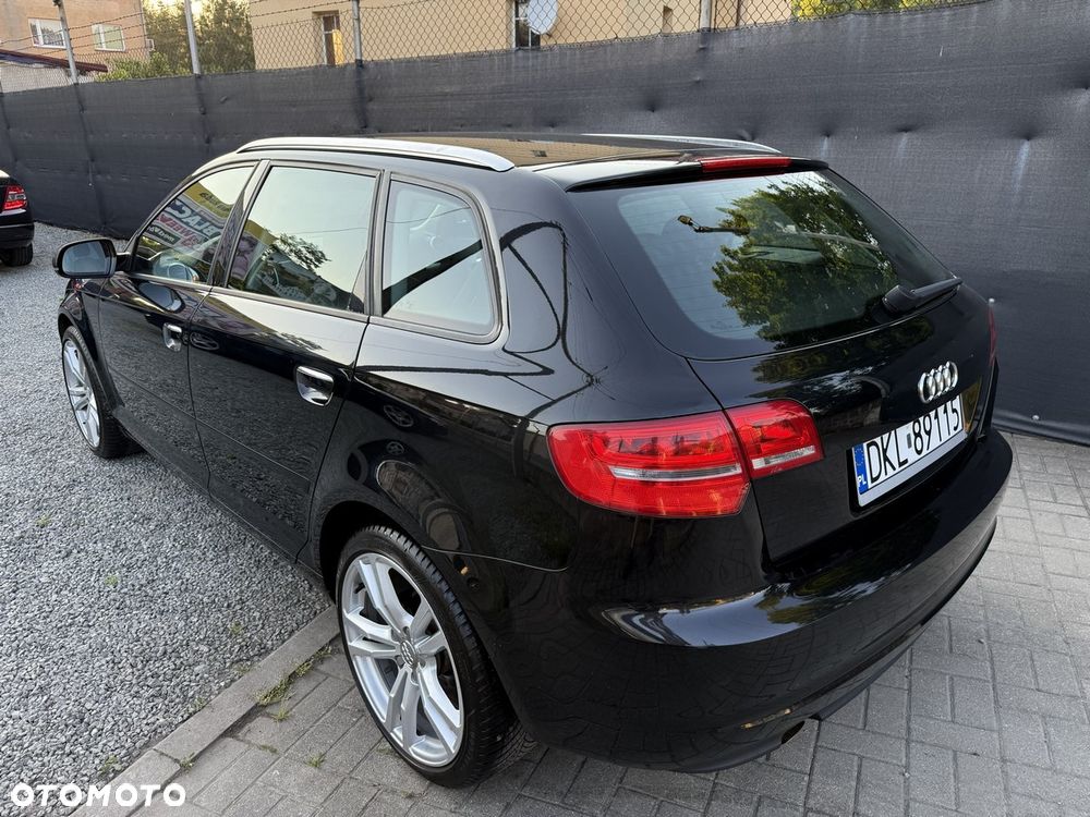 Audi A3 Sportback 1.6 Ambiente - 11