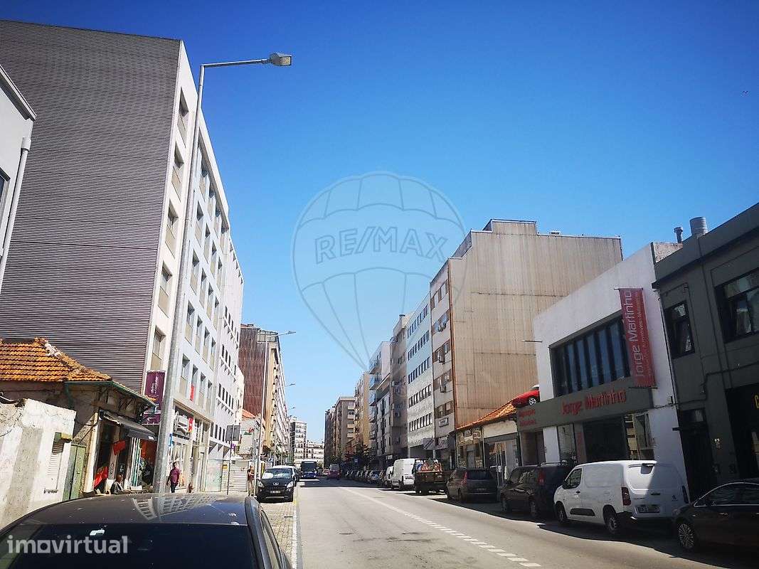Apartamento T2 para arrendamento - Grande imagem: 2/16