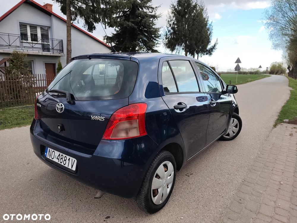 Toyota Yaris 1.0 Luna - 5