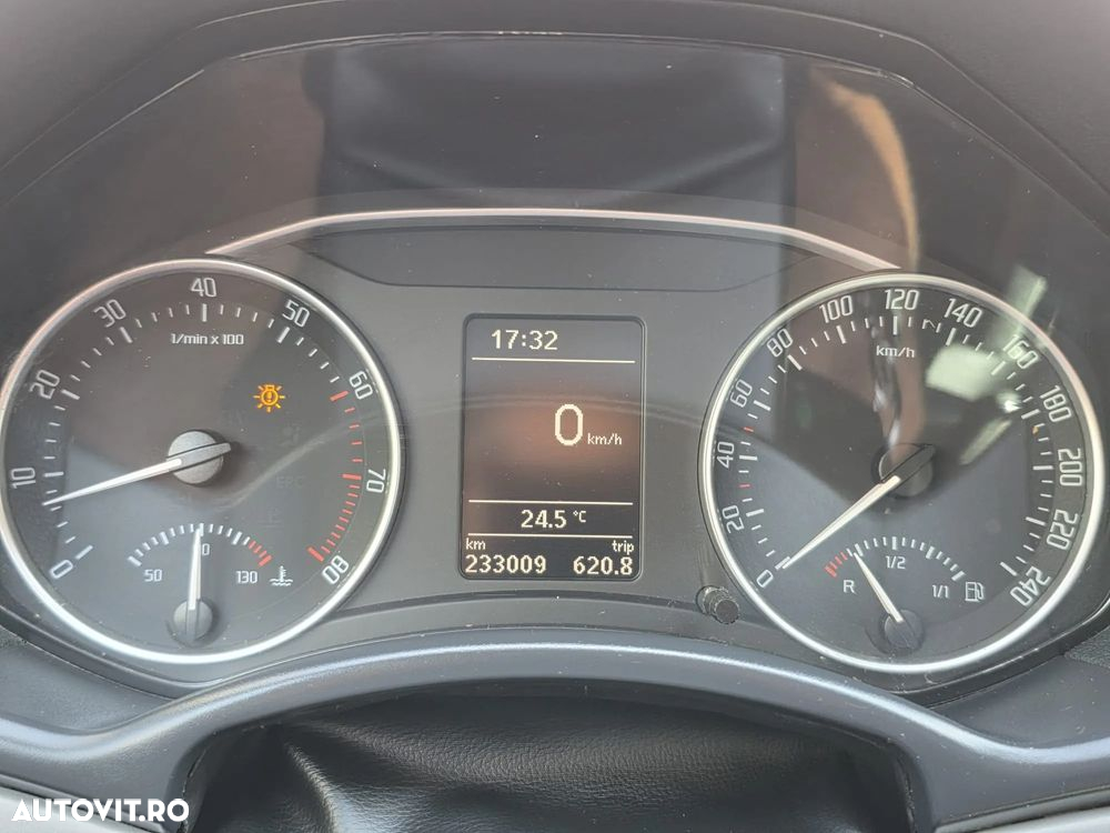 Skoda Octavia Combi 1.4 TSI FAMILY - 14