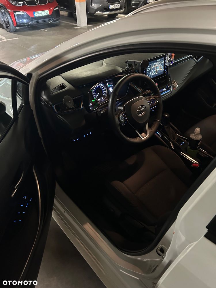Toyota Corolla - 8