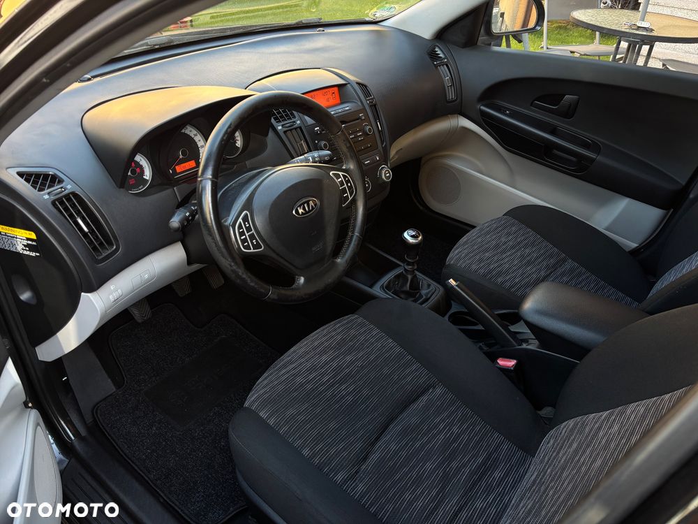 Kia Ceed 1.4 CVVT Attract - 5