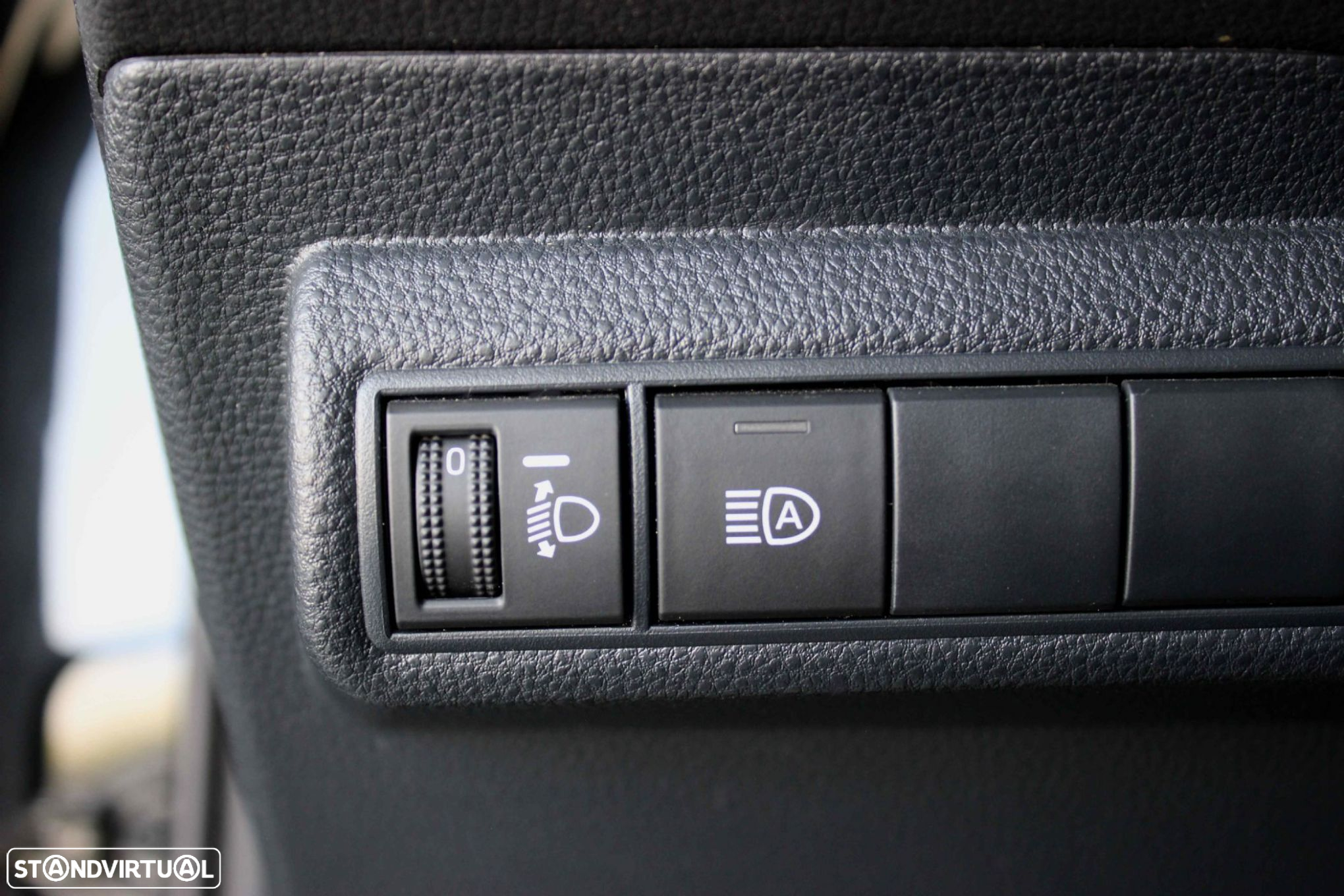 Toyota Corolla 1.8 Hybrid Comfort+P.Sport - 13