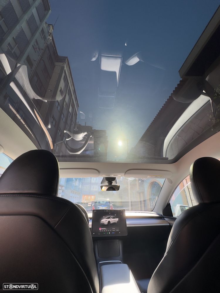 Tesla Model Y Performance Tração Integral - 8
