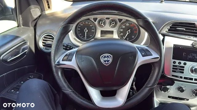 Lancia Delta 1.4 T-Jet Silver - 15