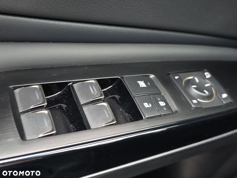 Lexus ES 300h Business Edition - 12