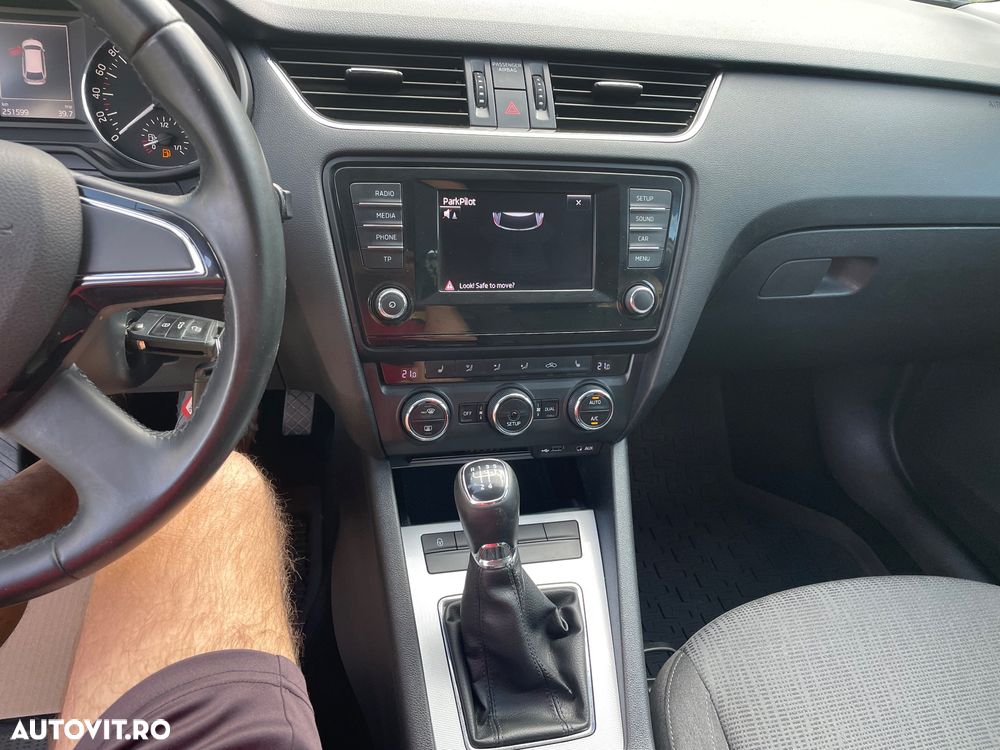 Skoda Octavia - 23