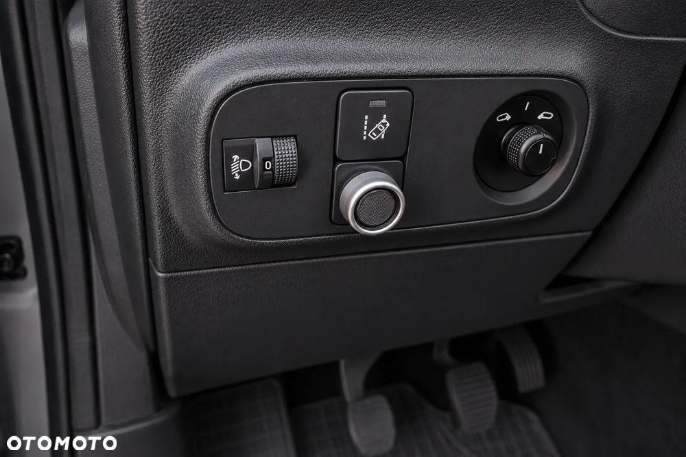 Citroën C3 Pure Tech 82 FEEL - 8