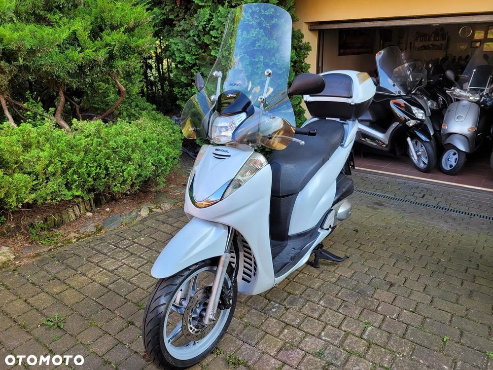 Honda SH - 9