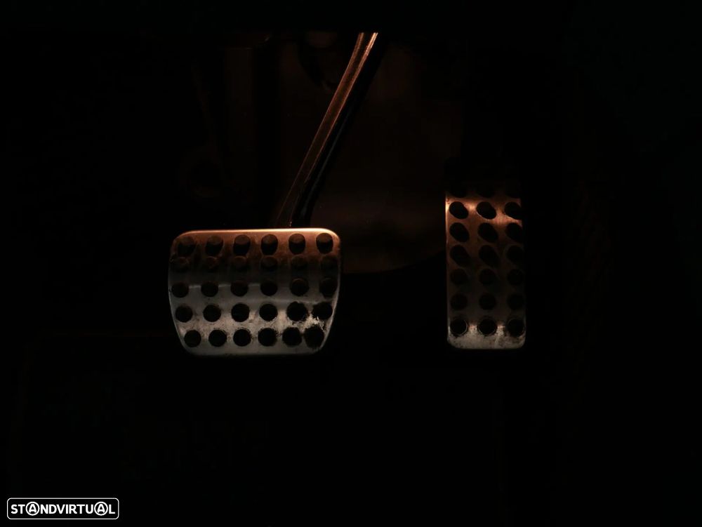 Mercedes-Benz CLA 200 d Shooting Brake AMG Line Aut. - 29