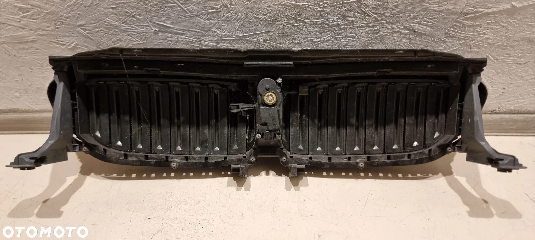 Grill nerki żaluzja BMW 5 G30 G31 - 6