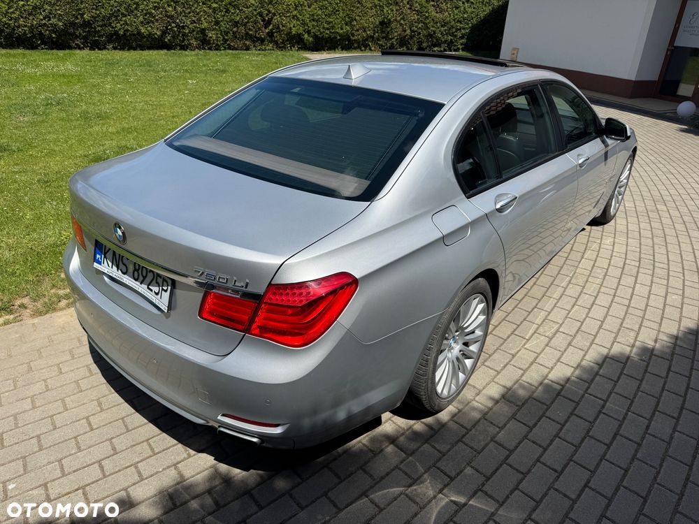 BMW Seria 7 750Li - 8