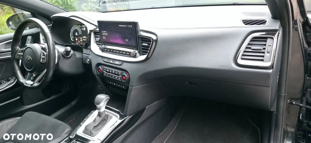 Kia ProCeed 1.6 T-GDI DCT7 OPF GT - 28