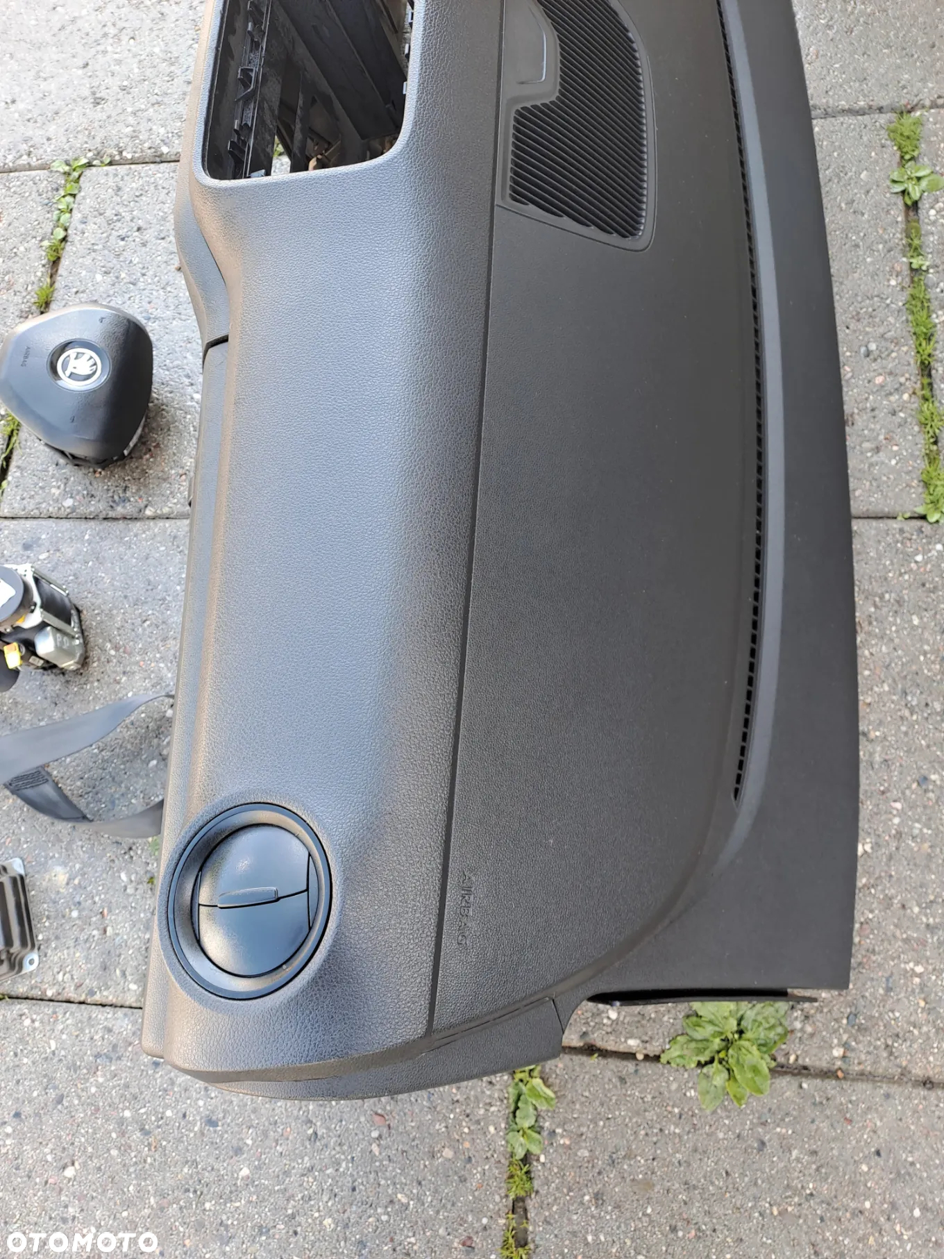 Skoda Citygo Volkswagen Up deska rozdzielcza konsola poduszki pasy sensor i inne - 6