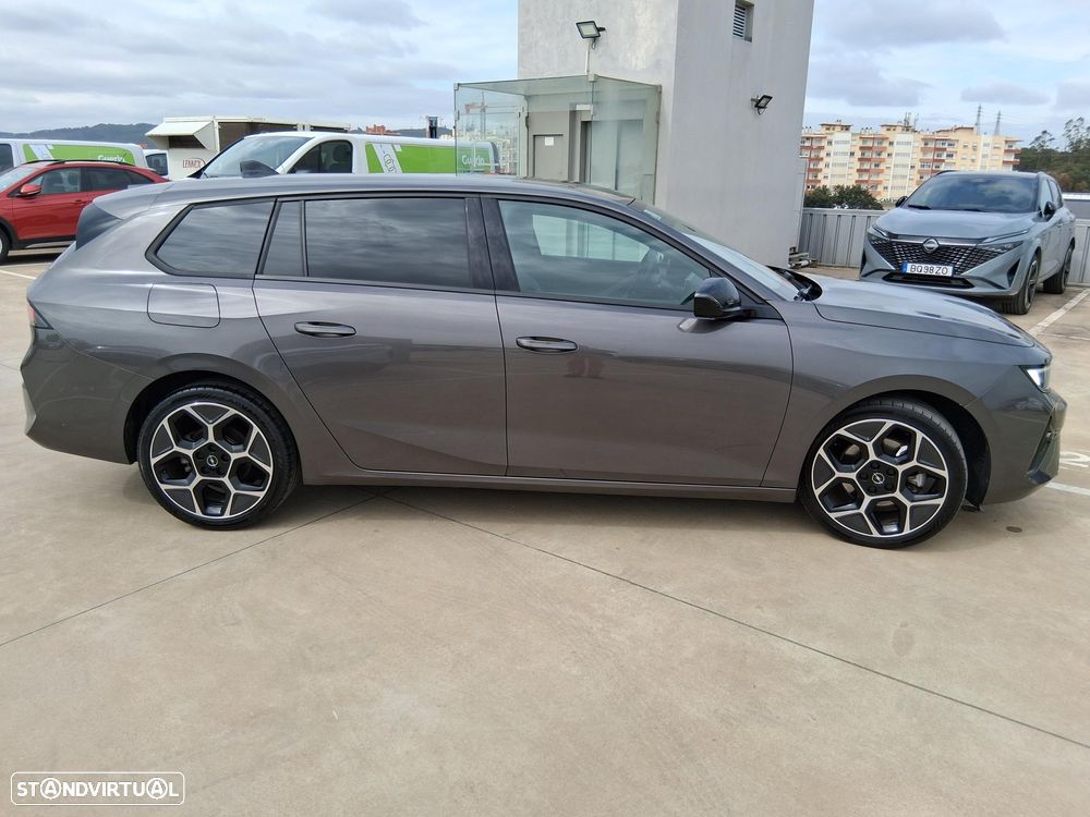 Opel Astra Sports Tourer - 4