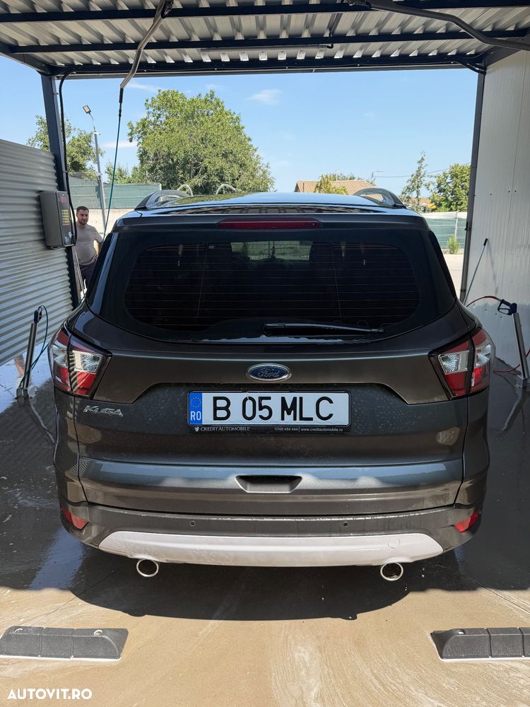 Ford Kuga - 2