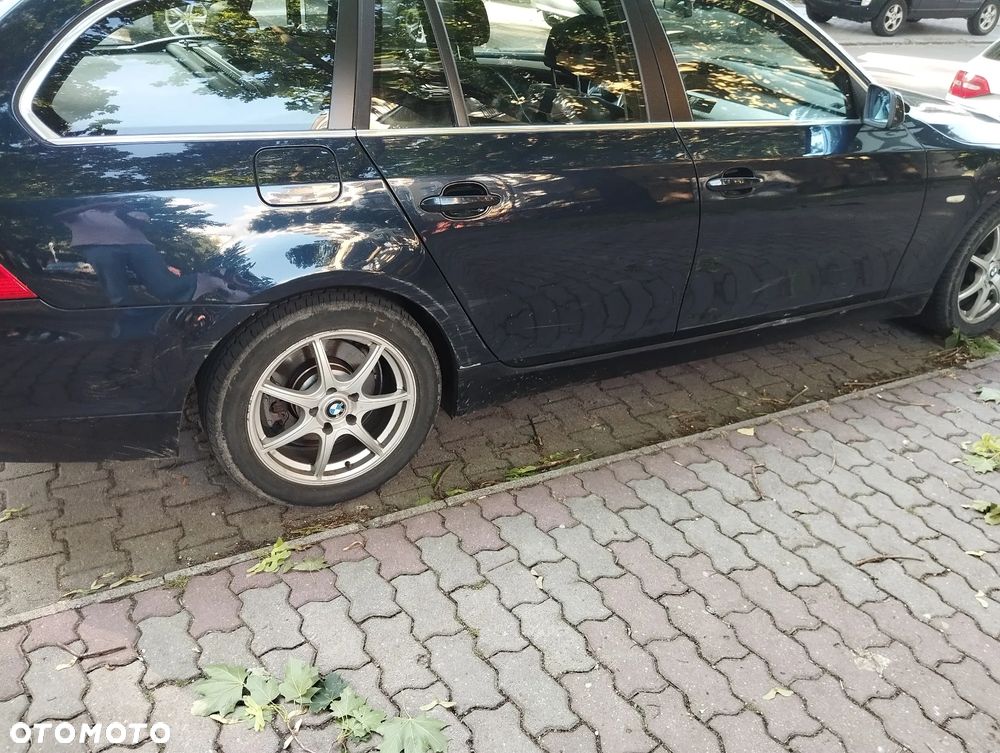 BMW Seria 5 525i xDrive - 12