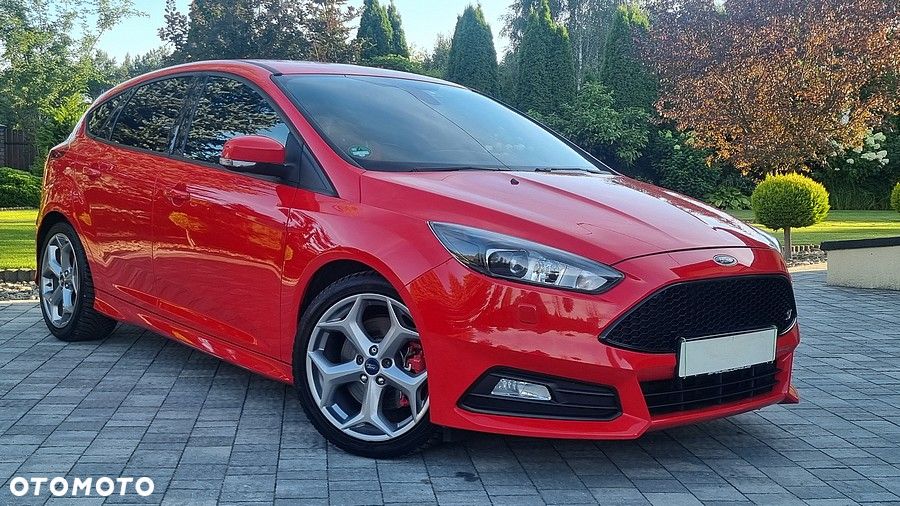Ford Focus 2.0 EcoBoost ST mit Leder-Sport-Paket - 7