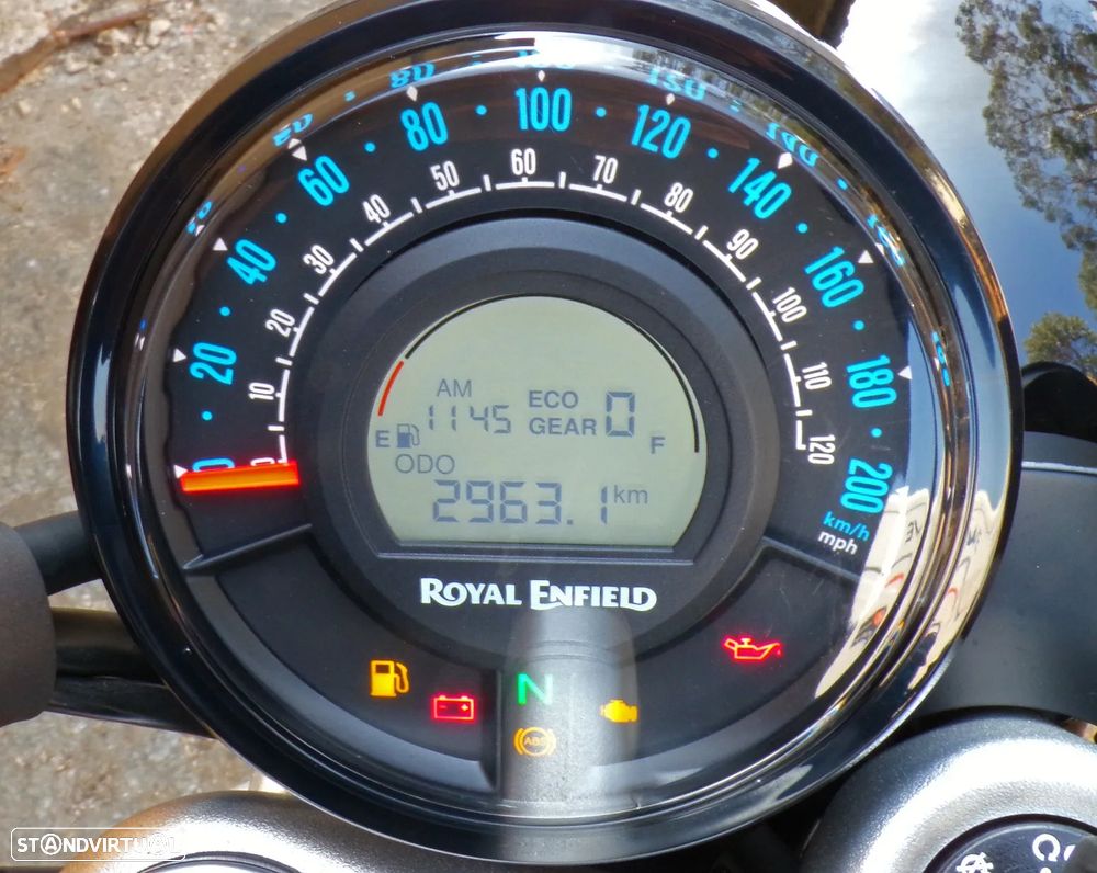 Royal Enfield Super Meteor 650 - 5