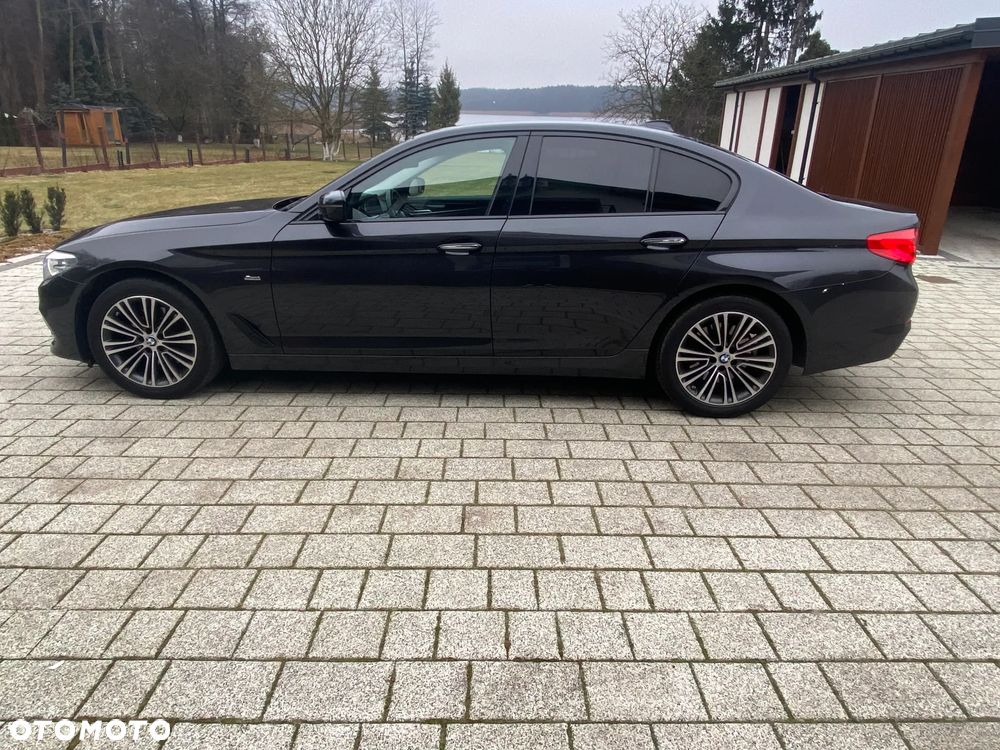 BMW Seria 5 520d Sport Line - 6