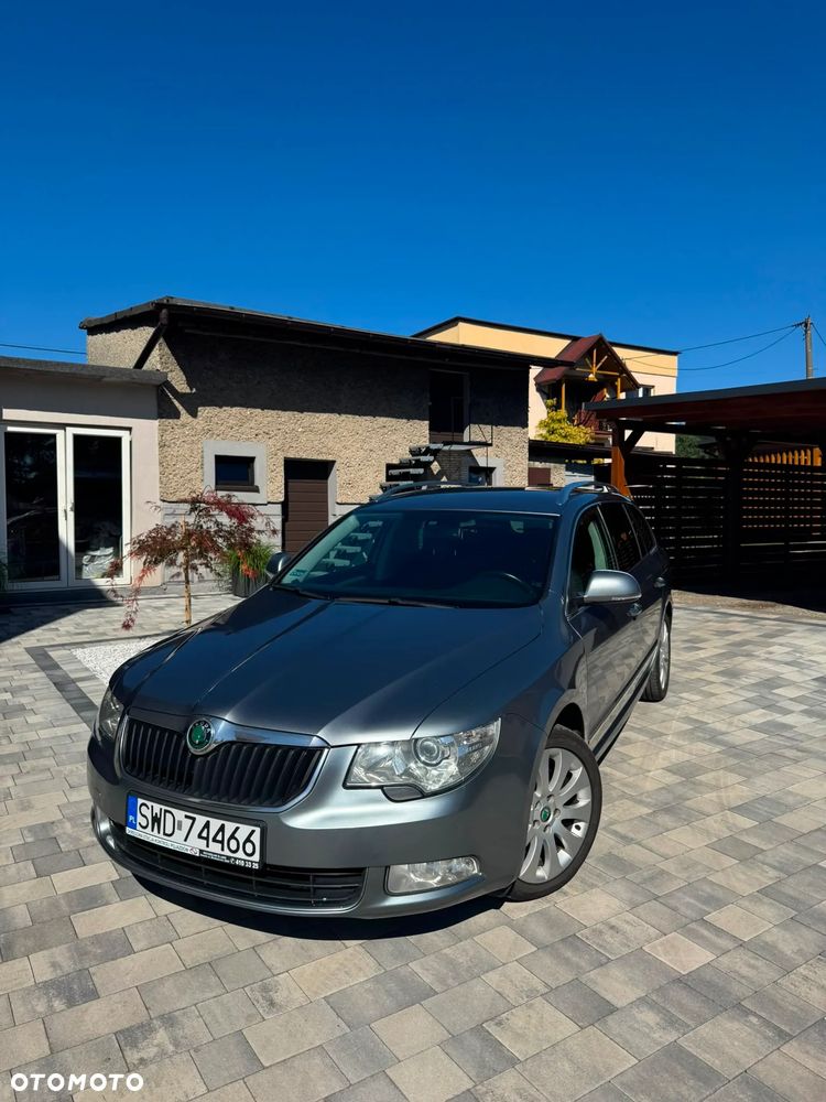 Skoda Superb 2.0 TDI Elegance - 2