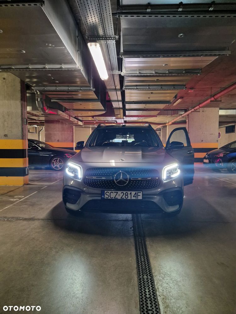 Mercedes-Benz GLB 250 4-Matic AMG Line 8G-DCT - 23