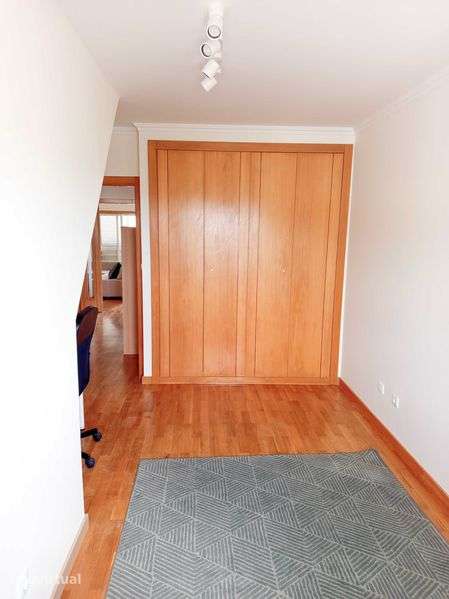 T3 Duplex na Amadora 100 m2 equipado e mobilado, 2 WCs completos - Grande imagem: 5/12