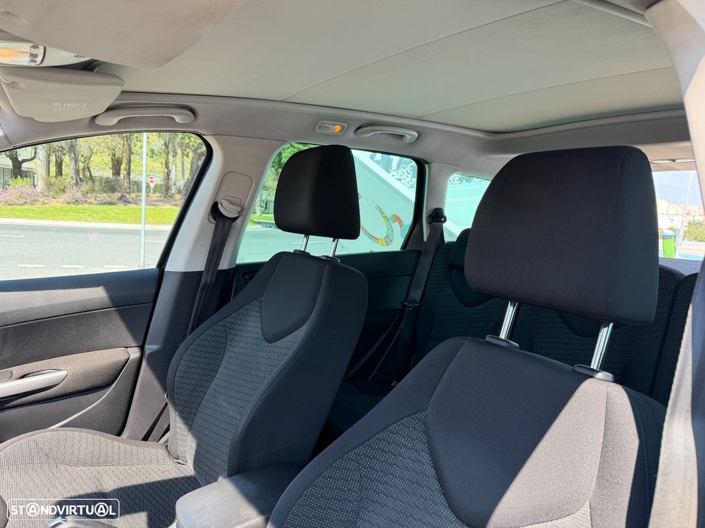 Peugeot 308 SW 1.6 HDi Executive - 28