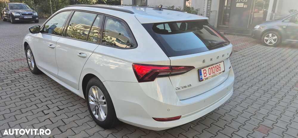 Skoda Octavia 2023 photo 4