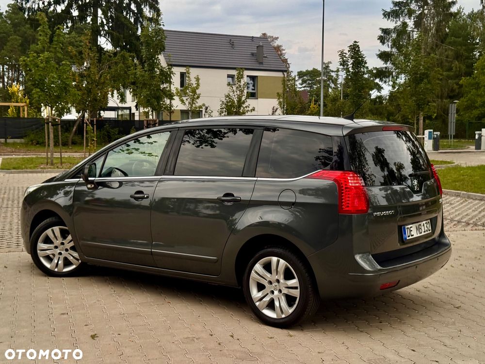 Peugeot 5008 HDI FAP 115 Family - 25