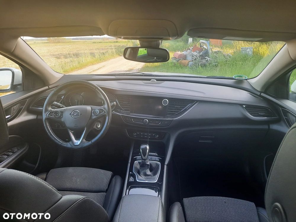 Opel Insignia - 13