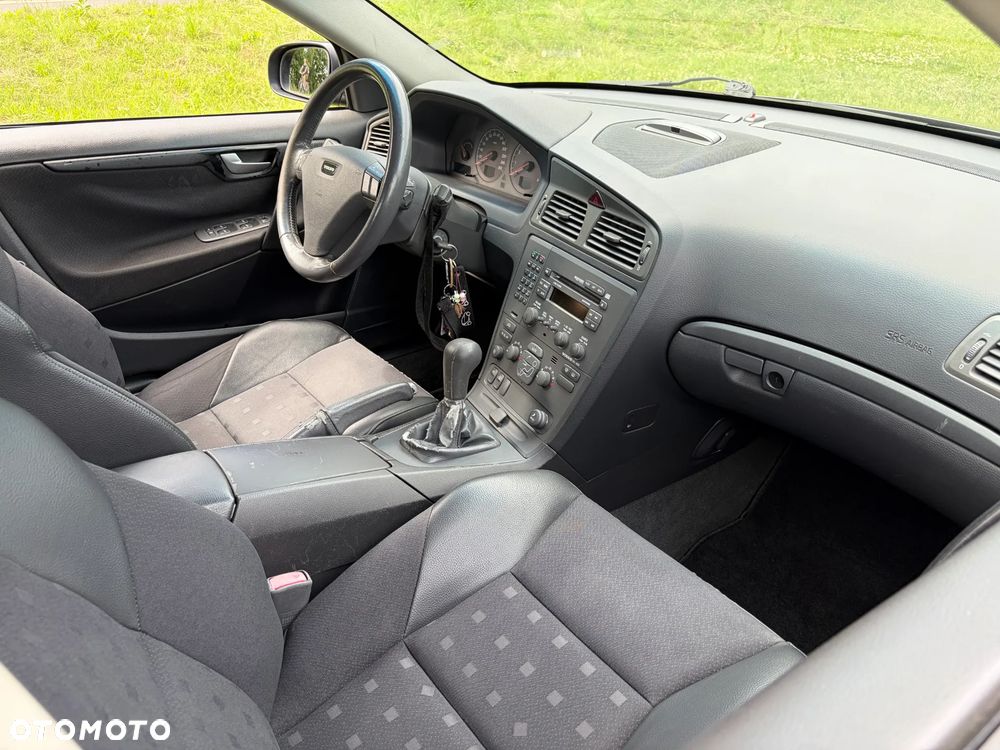 Volvo S60 2.4 Black Edition - 13