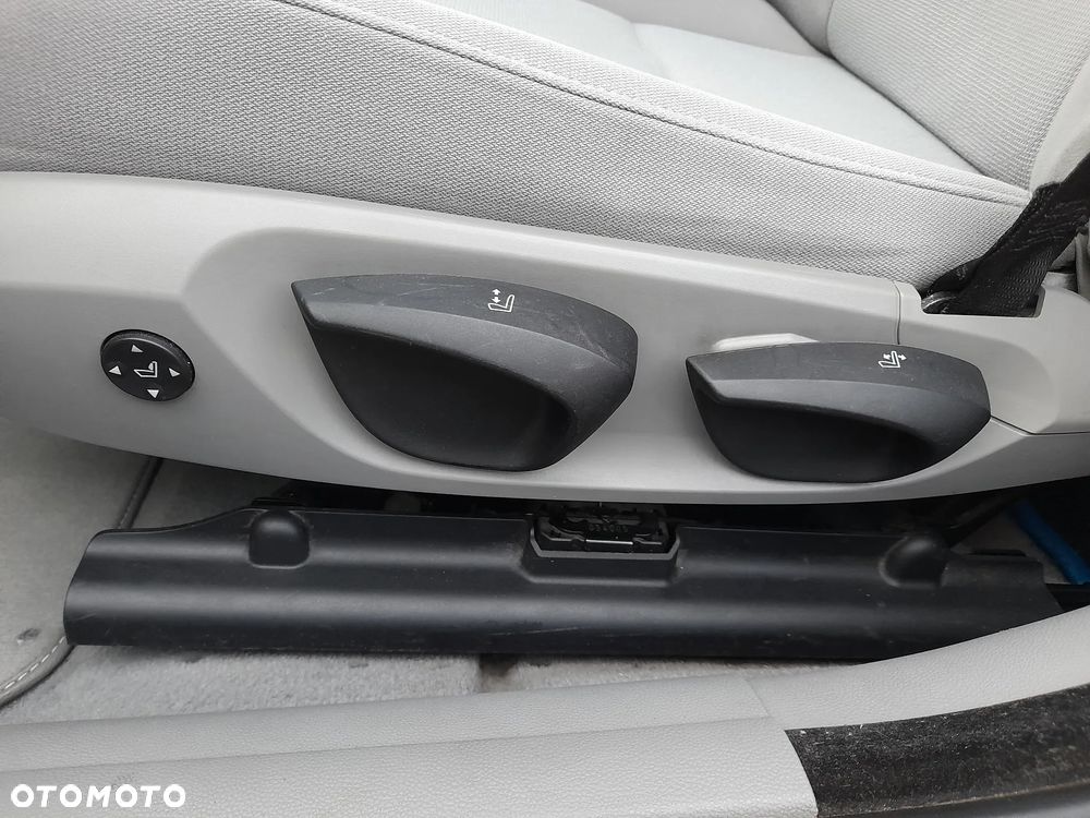 BMW Seria 3 - 16