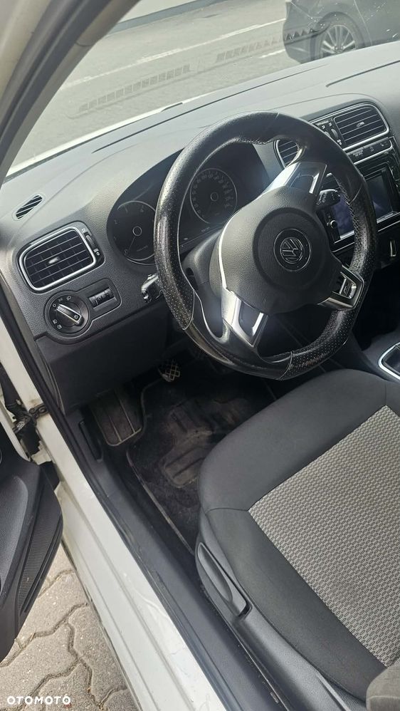 Volkswagen Polo - 11