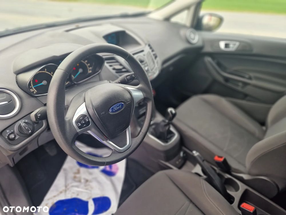 Ford Fiesta 1.25 Celebration - 19