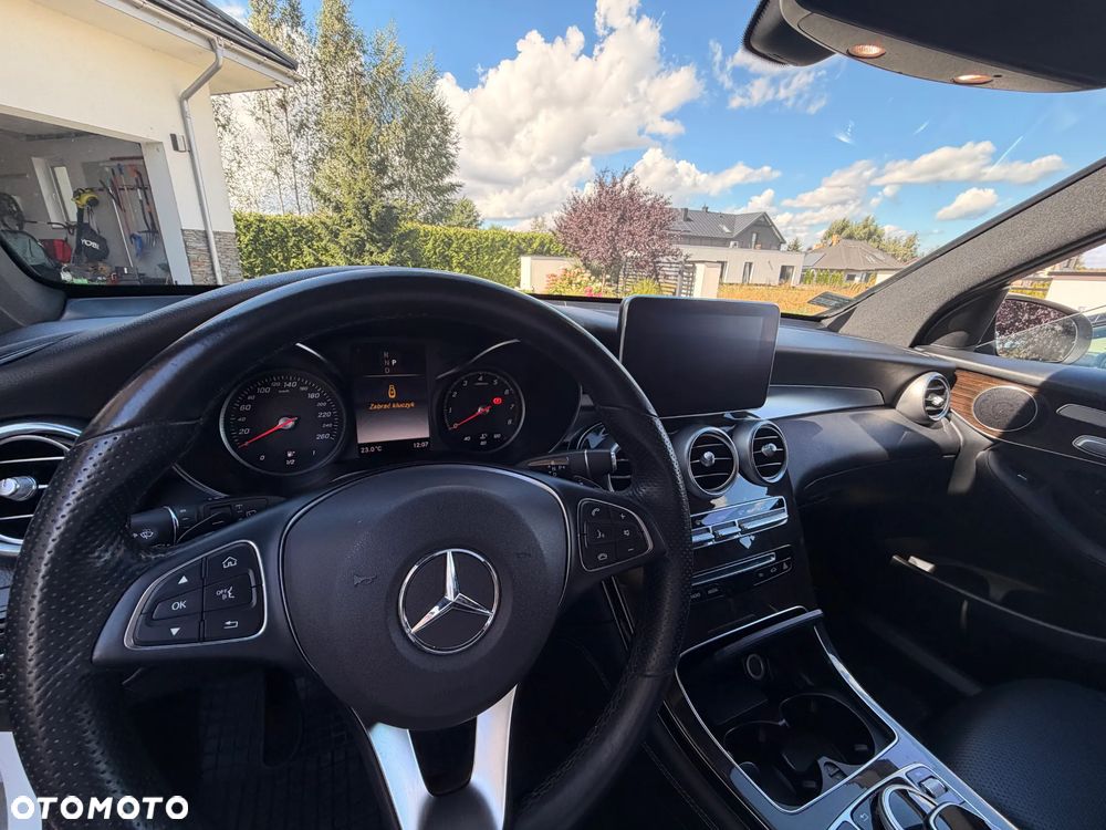 Mercedes-Benz GLC 300 4Matic 9G-TRONIC AMG Line - 4