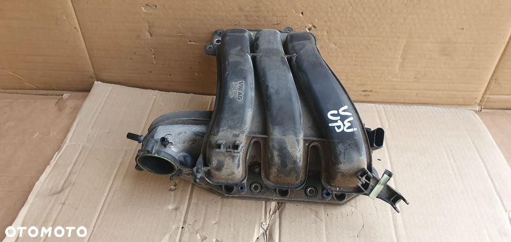 Kolektor ssący VW UP 1.0 MPI 04C133201H 04C133223H - 9