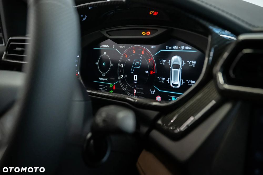 Lamborghini Urus - 19