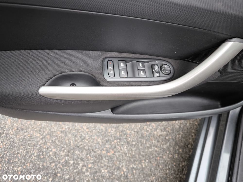 Peugeot 308 1.6 e-HDi Active STT - 12
